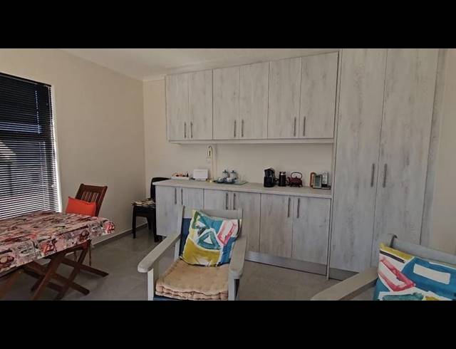 2 BEDROOM HOUSE FOR SALE IN HARBOUR LIGHTS